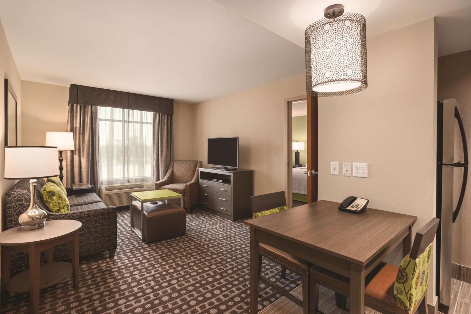 โฮมวูด สวีท บาย ฮิลตัน แอนกี Hotel แอนเคนี ภายนอก รูปภาพ